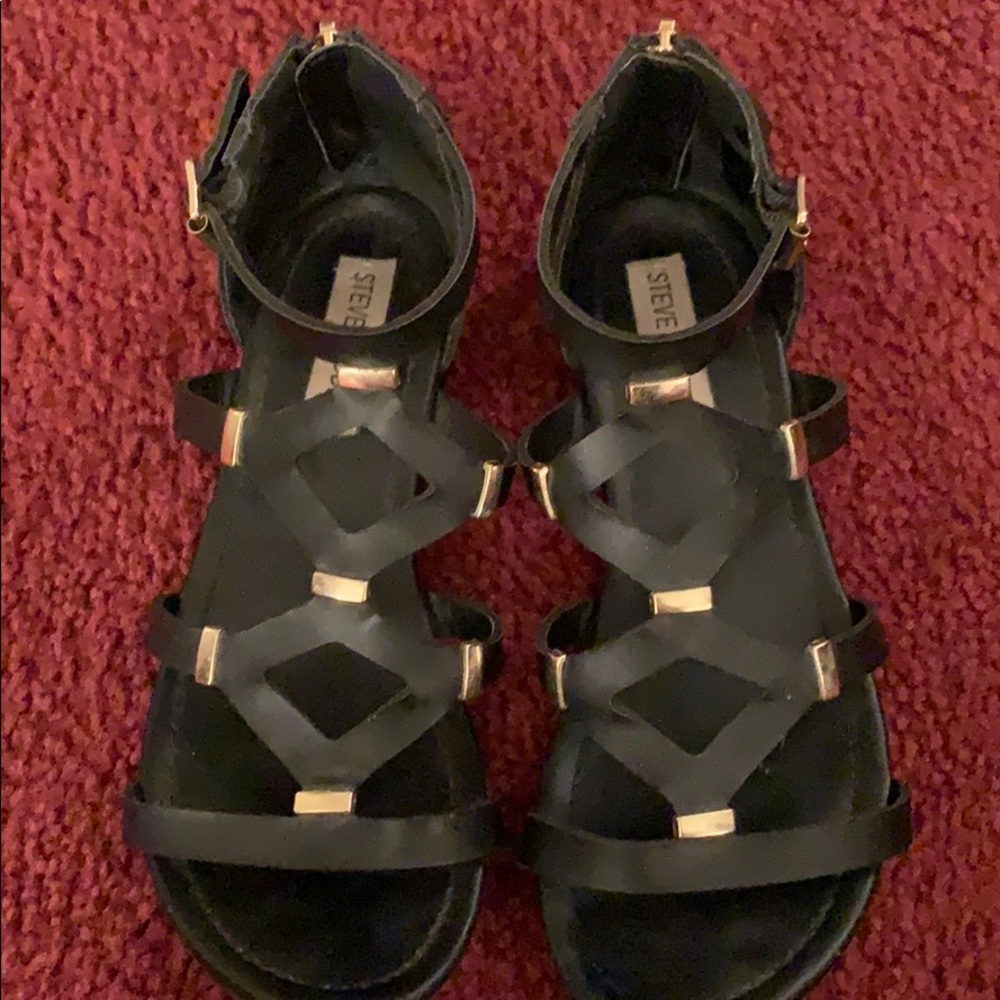 Steve Madden black sandals